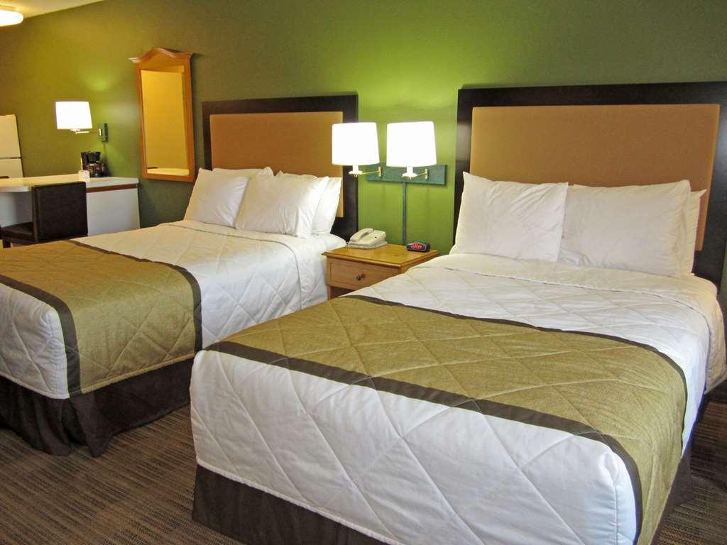 Hometowne By Red Roof Hotel Chantilly